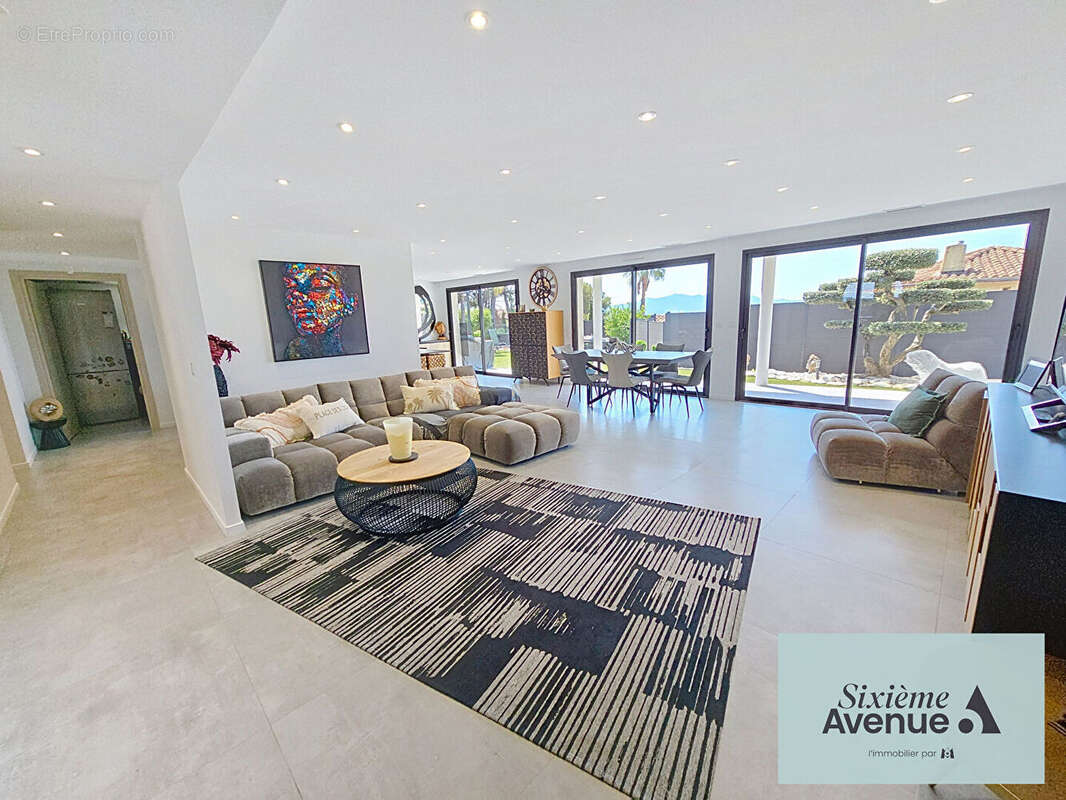 Appartement à SANARY-SUR-MER