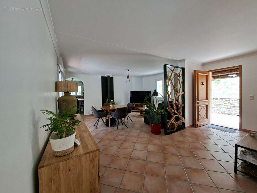 Maison à SENECHAS