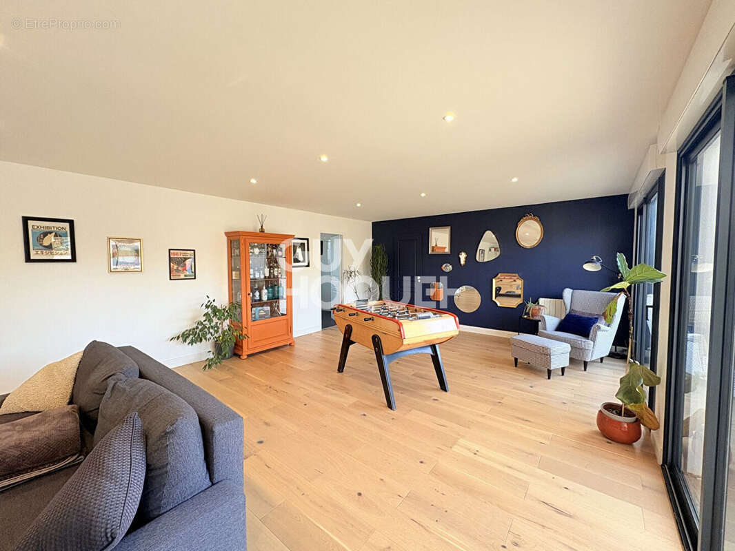 Maison à VILLENAVE-D&#039;ORNON