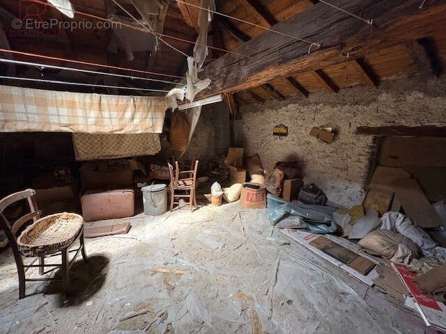 Maison à AUSSILLON