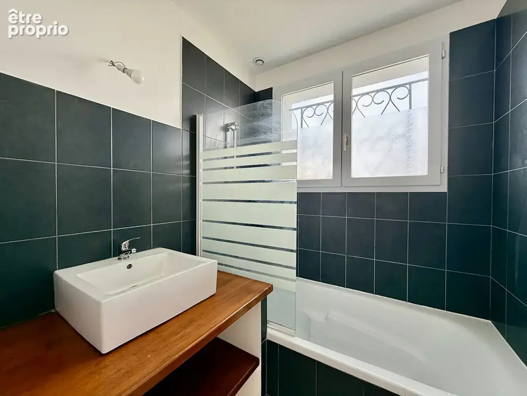 Maison rénovée - Vaux-sur-mer centre ville - photo 12