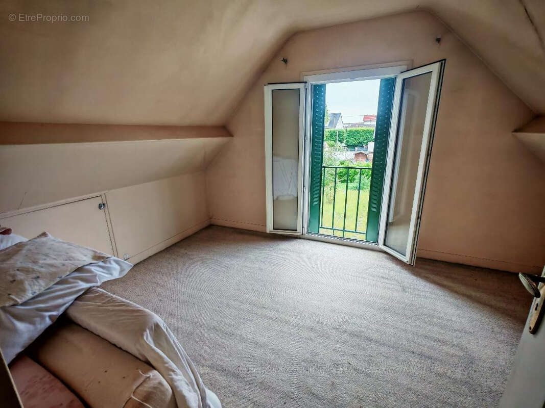 Maison à SARTROUVILLE