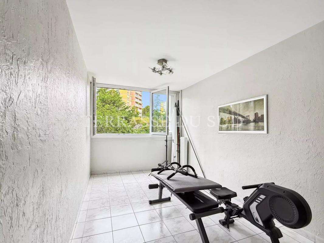 Appartement à MARSEILLE-12E