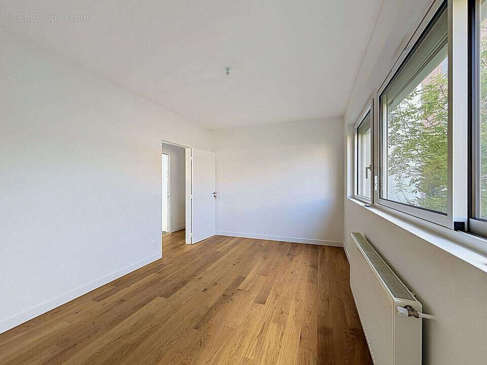 Appartement à SURESNES