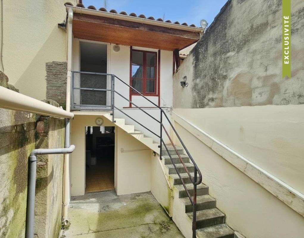 Maison 80 m² à Clairac  - photo 2