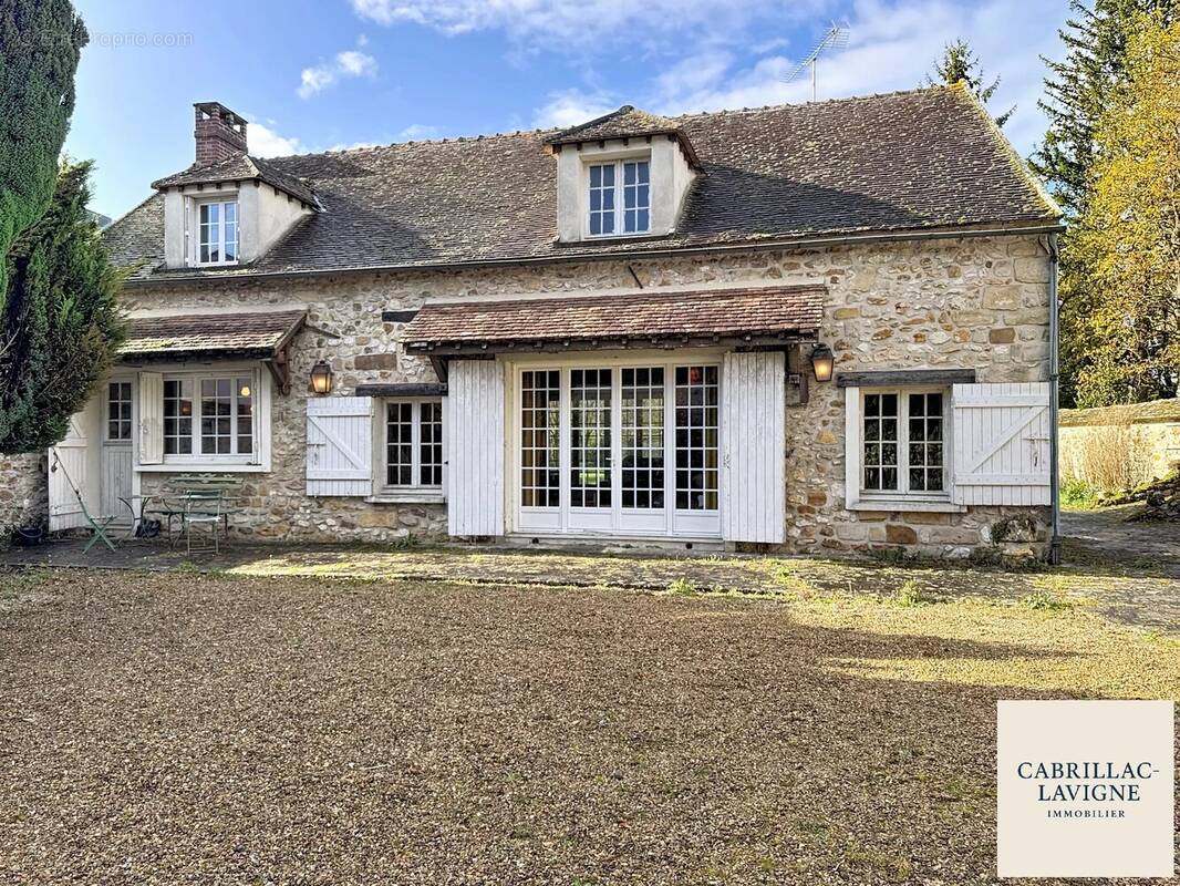 Appartement à VERNOU-LA-CELLE-SUR-SEINE