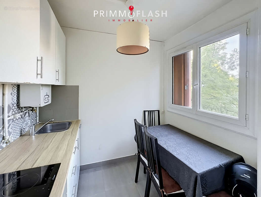 Appartement à AUBERVILLIERS