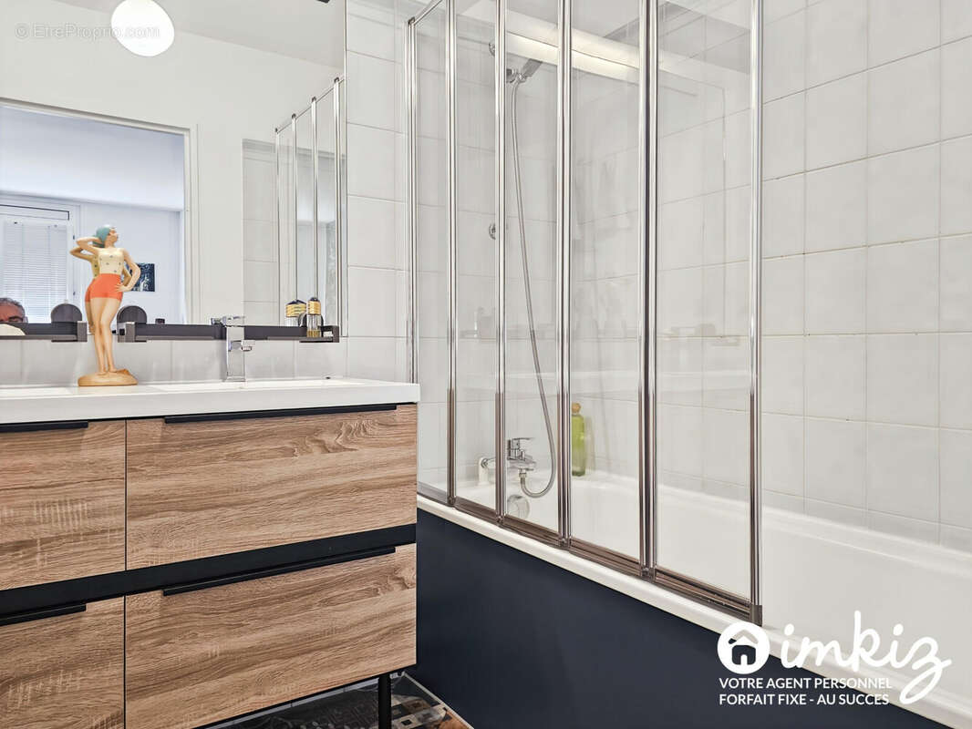 Appartement à PARIS-10E