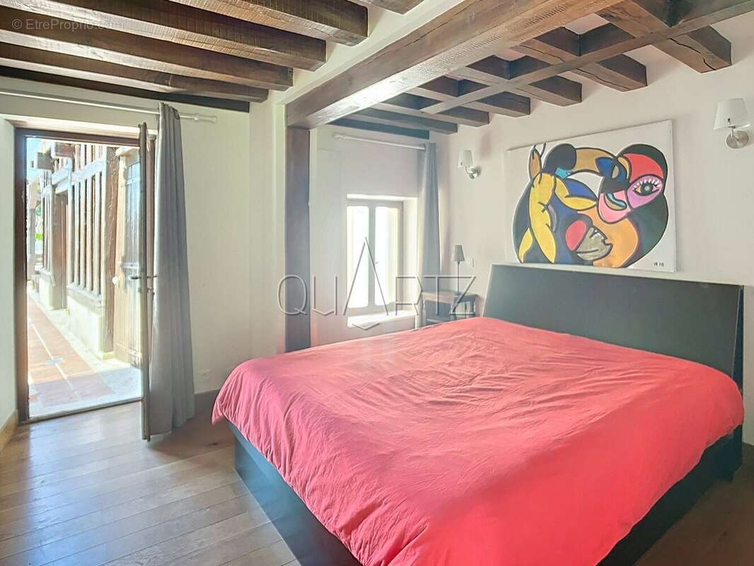 Maison à CHATEAUNEUF-EN-THYMERAIS