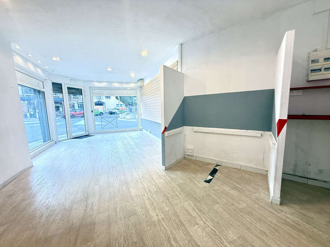 Commerce à LE BOULOU