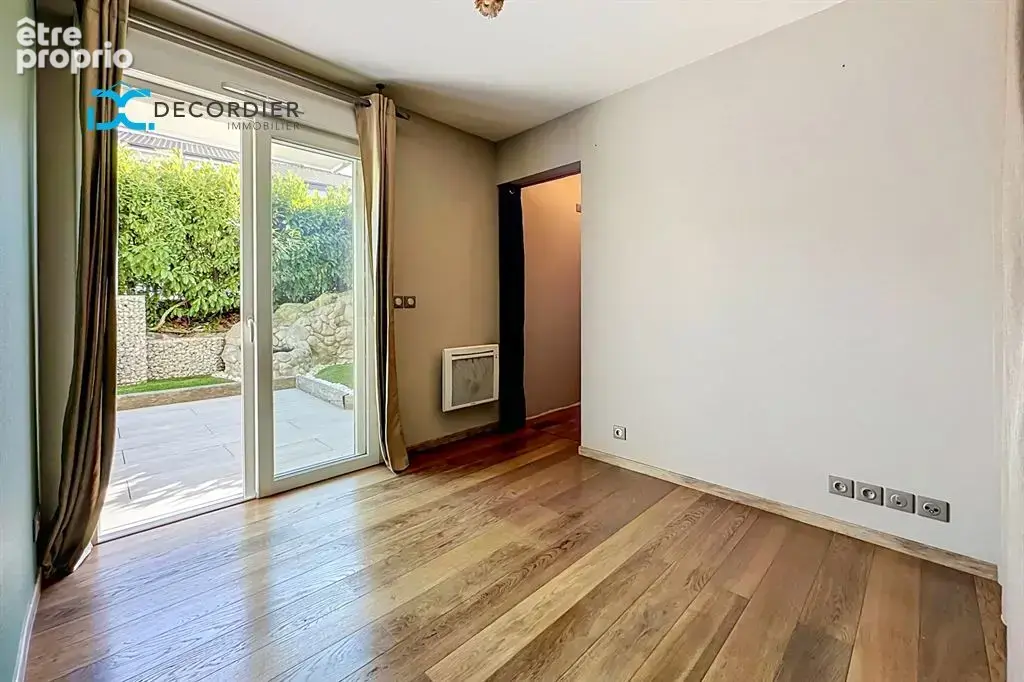 Appartement t3 neuvecelle avec vue lac - photo 11