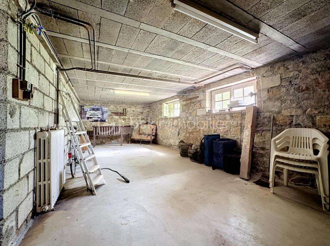 Grande maison sur sous-sol + terrain 1000m² constructible - photo 14