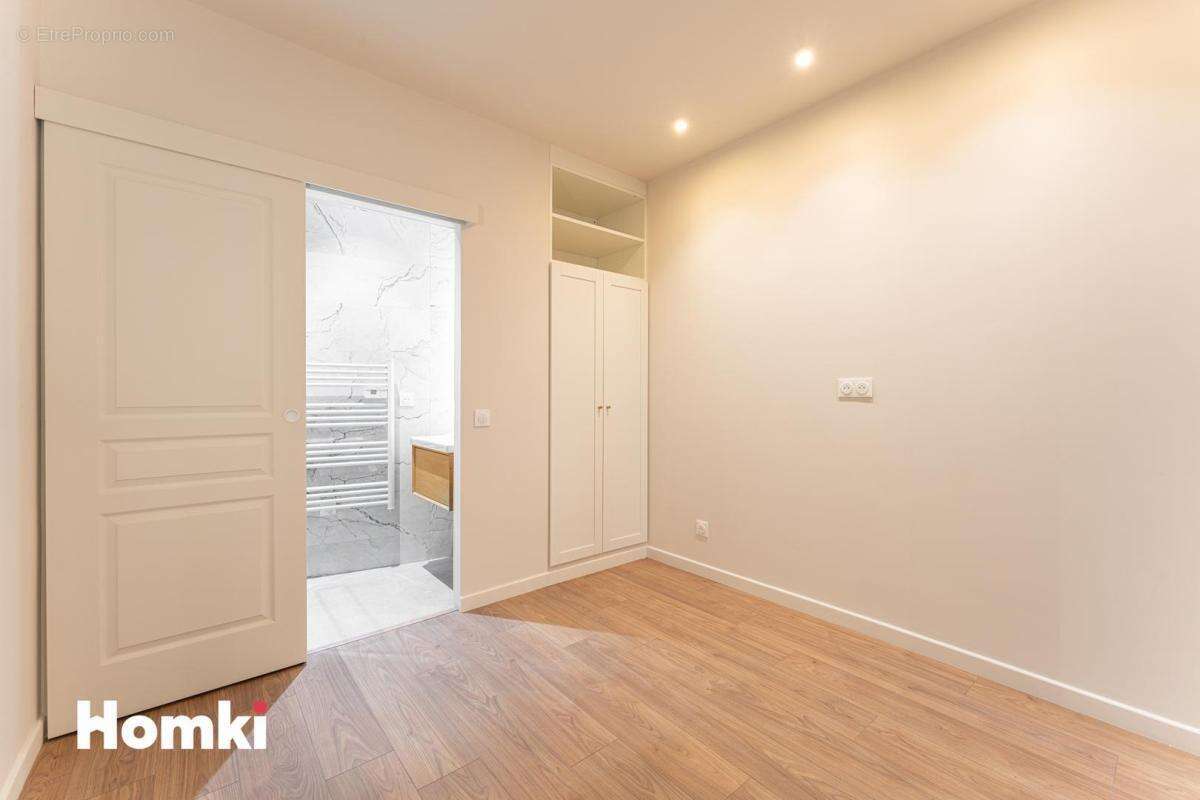 Appartement à MARSEILLE-2E