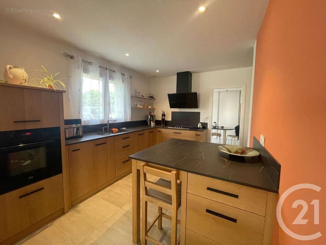 Maison à SAINTE-FOY