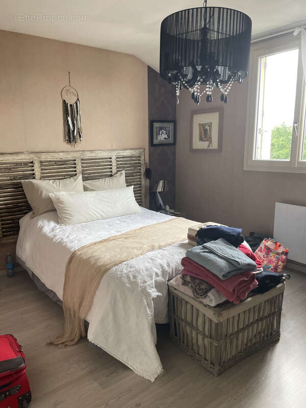 Superbe duplex de 128m2 avec terrasse, jardin, garage et cave en bord de Vienne à Limoges - photo 14