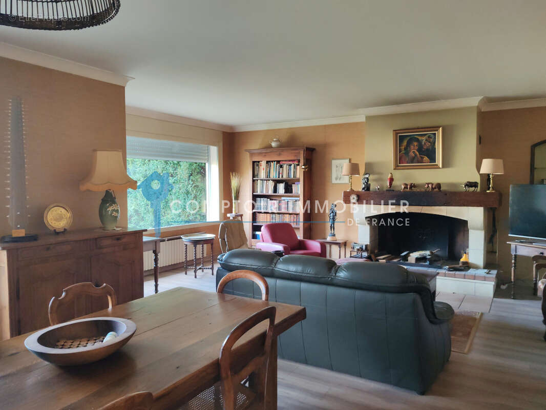 A Vendre maison de 185 m2 à Castres - photo 7
