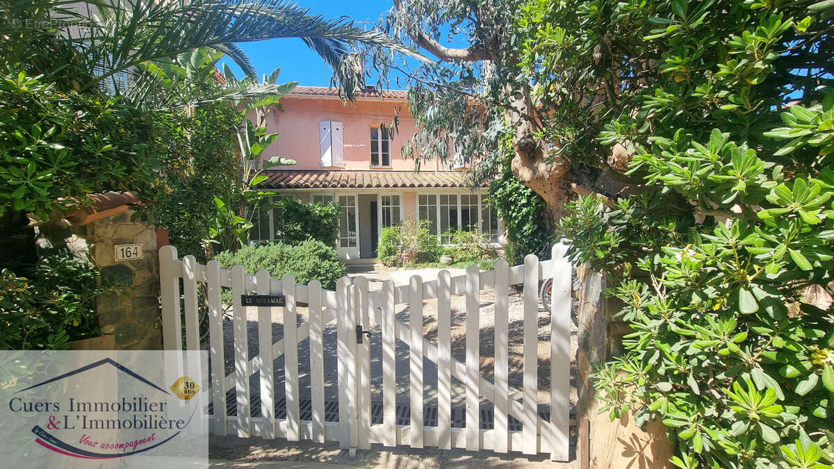 Appartement à HYERES