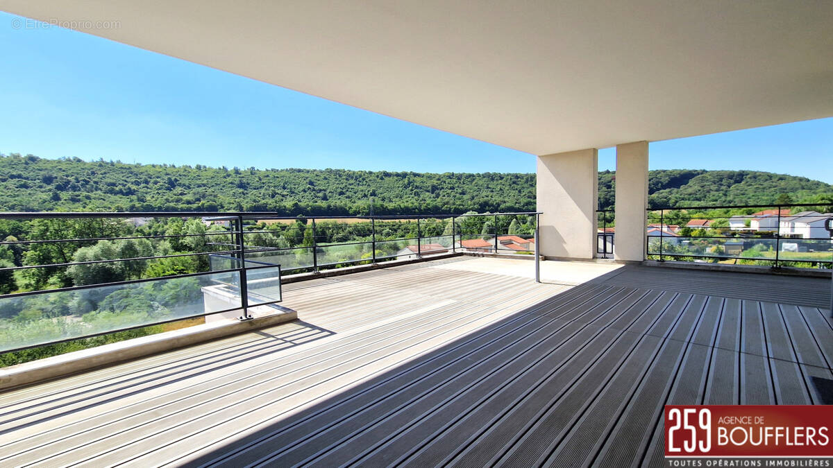 Appartement à CHAMPIGNEULLES
