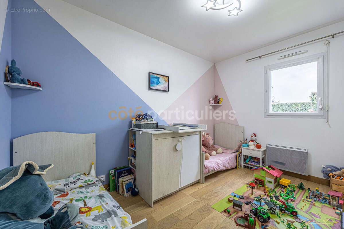 Maison à LA VILLE-ES-NONAIS