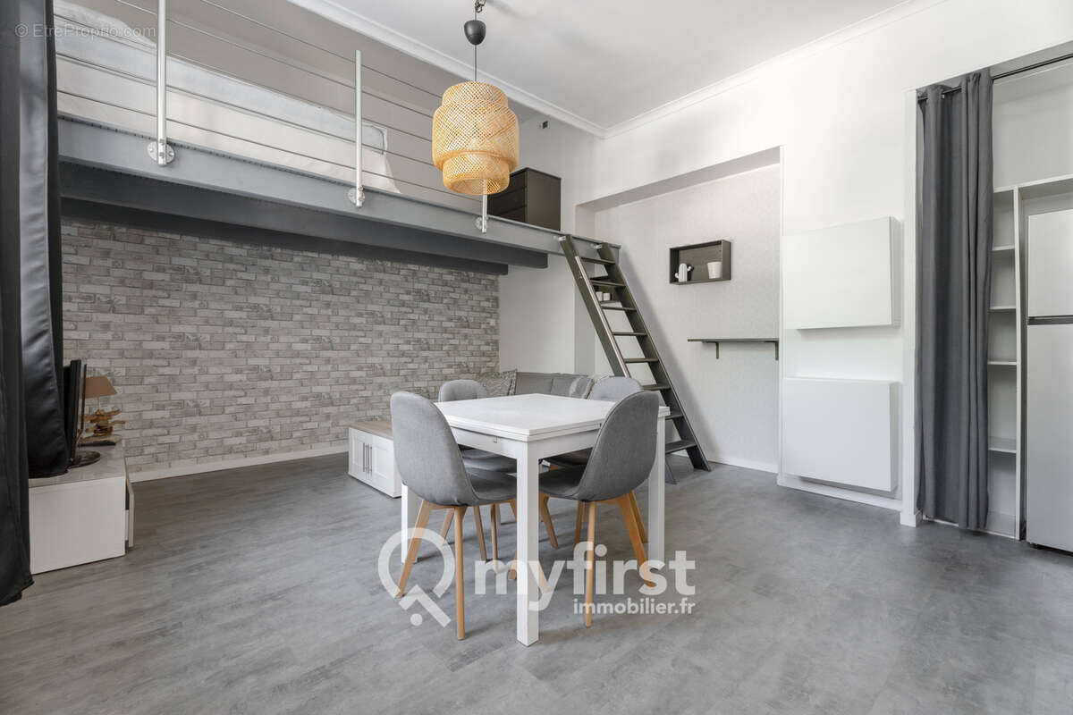 Appartement à HYERES