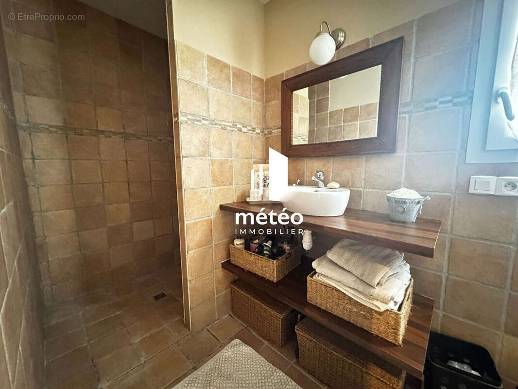 Maison plain pied - 4 chambres - 150 m² - photo 8