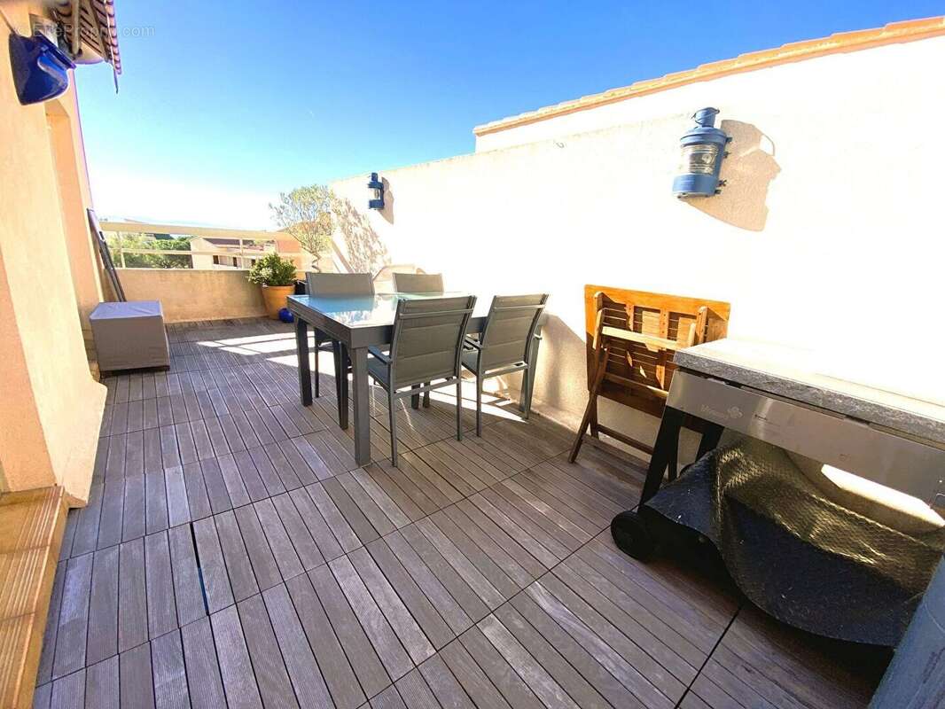 Appartement à LA LONDE-LES-MAURES