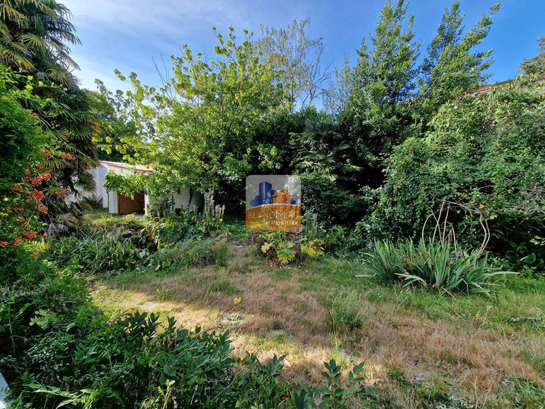 Maison à BOUGUENAIS