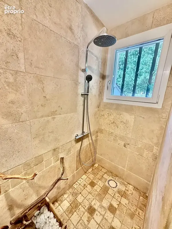 GRIGNAN- Villa avec VUE et piscine sur un terrain de 2 500 m2 - photo 17