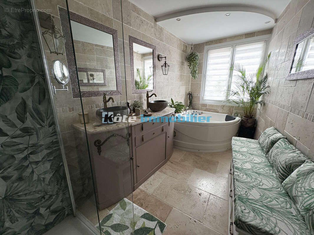 Tarbes centre t4 de 125.33 m2 entierement renove avec balcon filant - photo 11