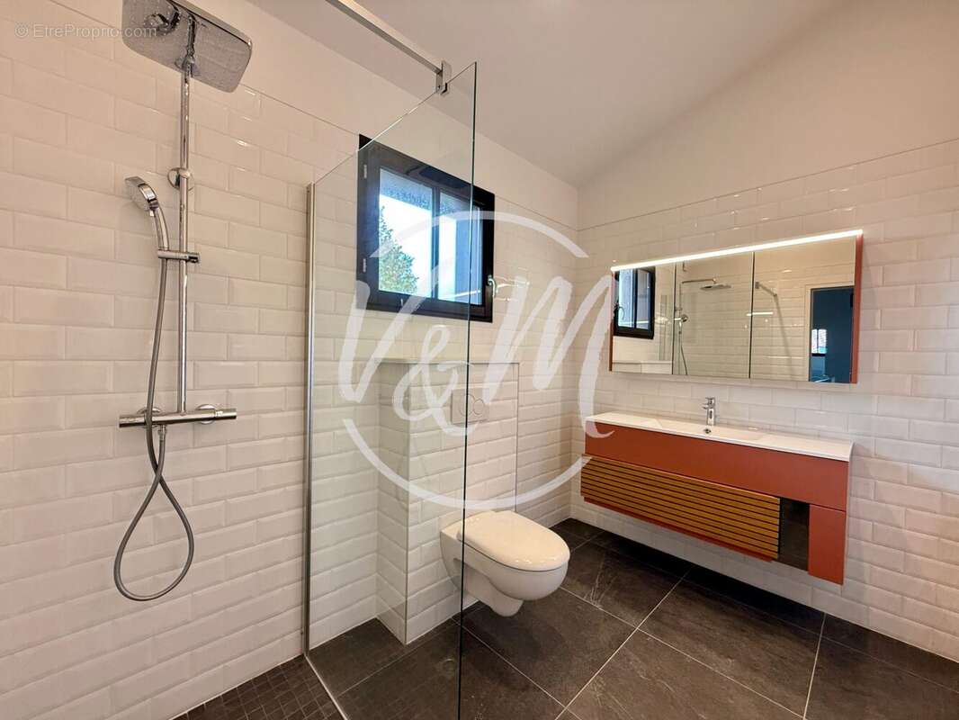 Maison 156 m² à Andernos-Les-Bains  - photo 8