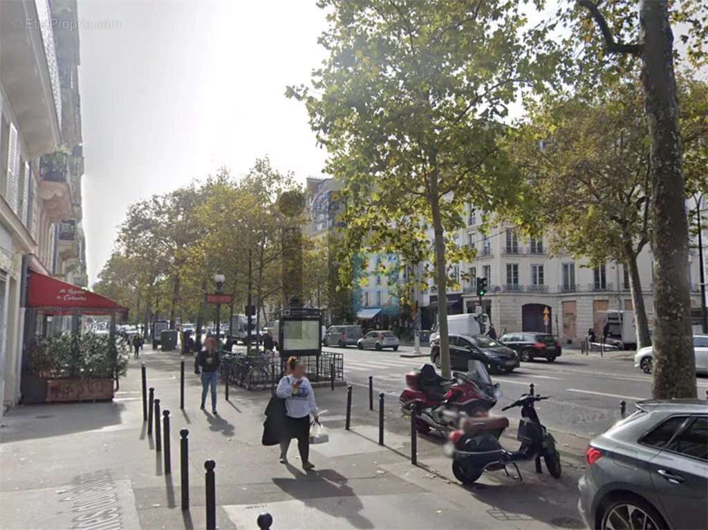 Commerce à PARIS-3E