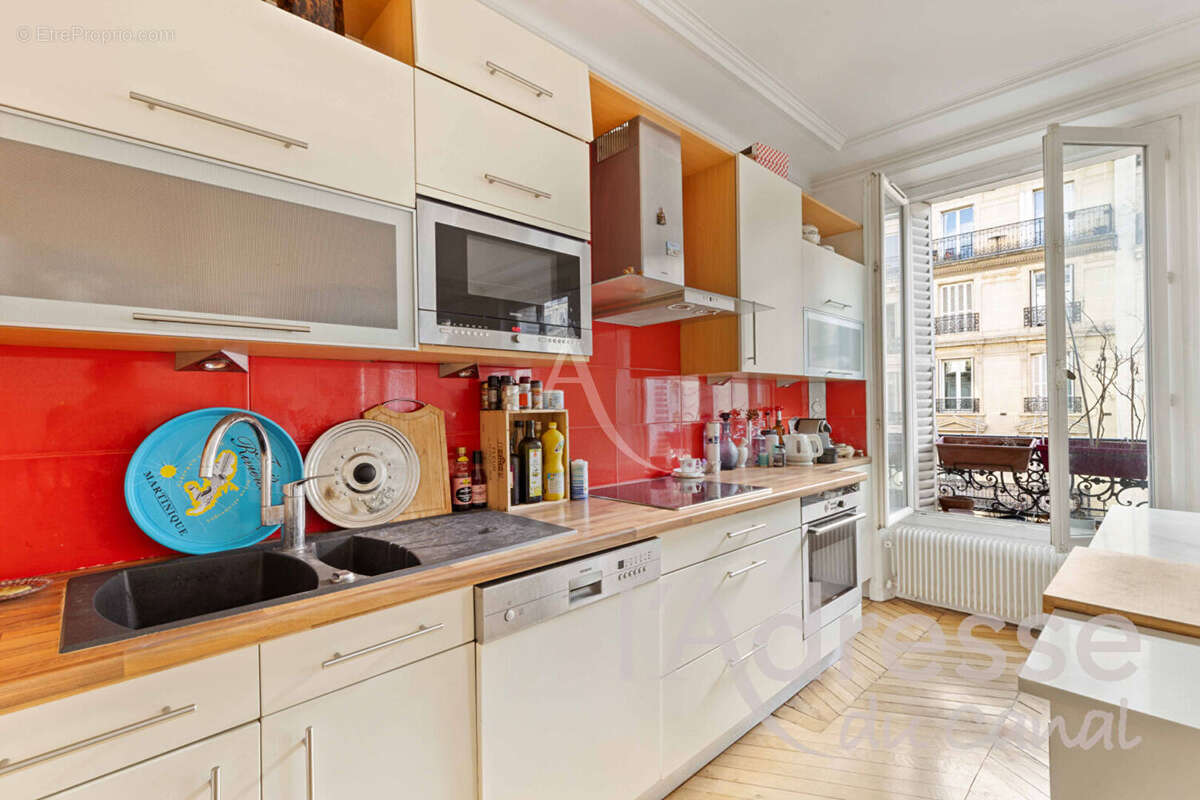 Appartement à PARIS-10E