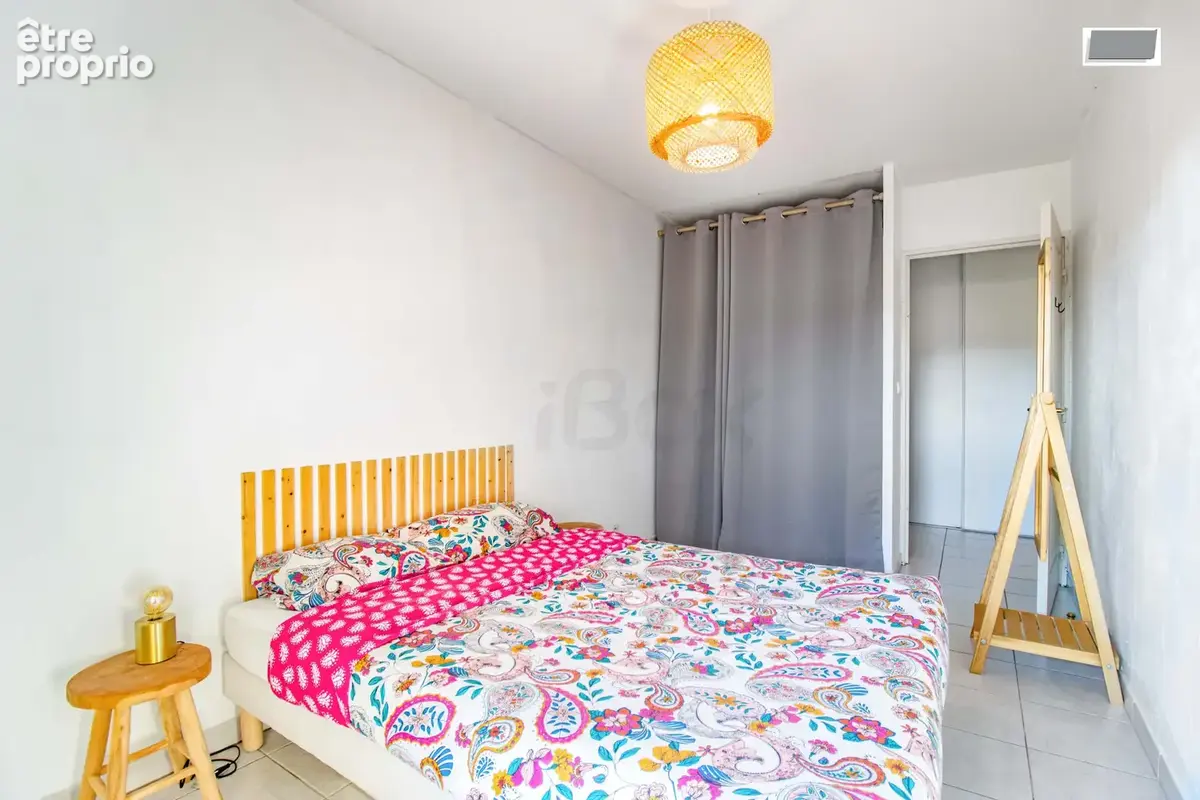 Toulon est- appartement t3 de 64 m2 au 3eme etage avec ascenseur 2 chambres terrasse et place de parking - photo 7