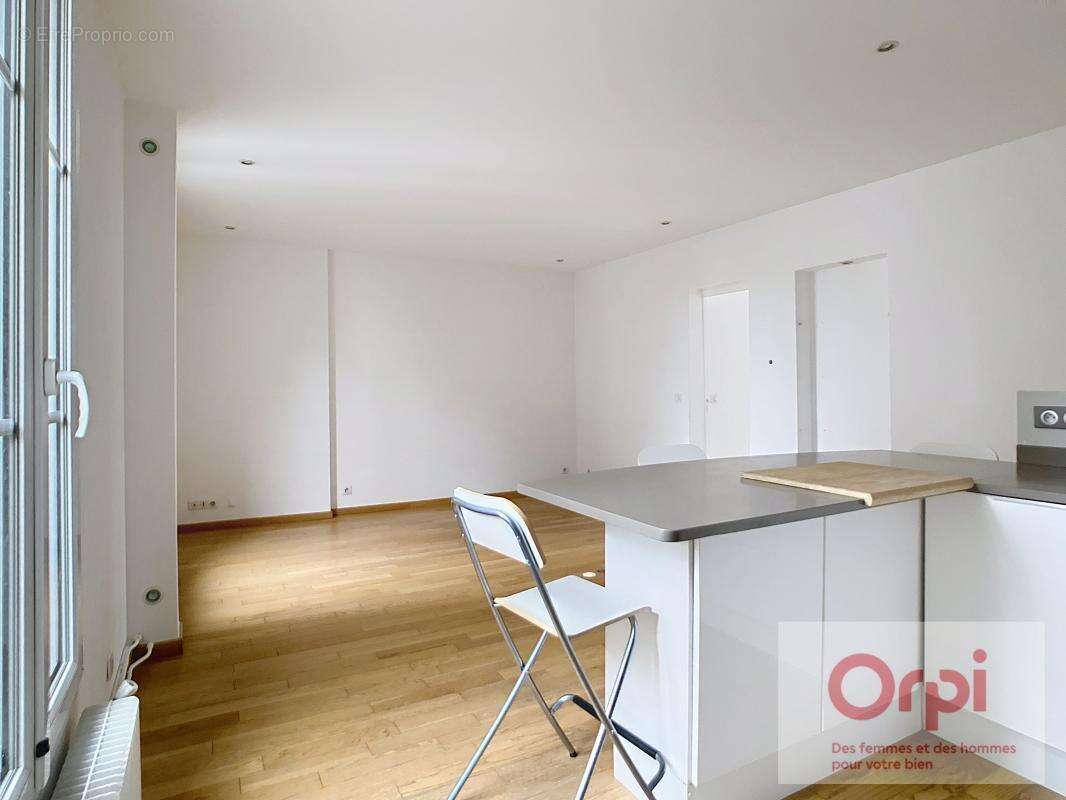 Appartement à ISSY-LES-MOULINEAUX