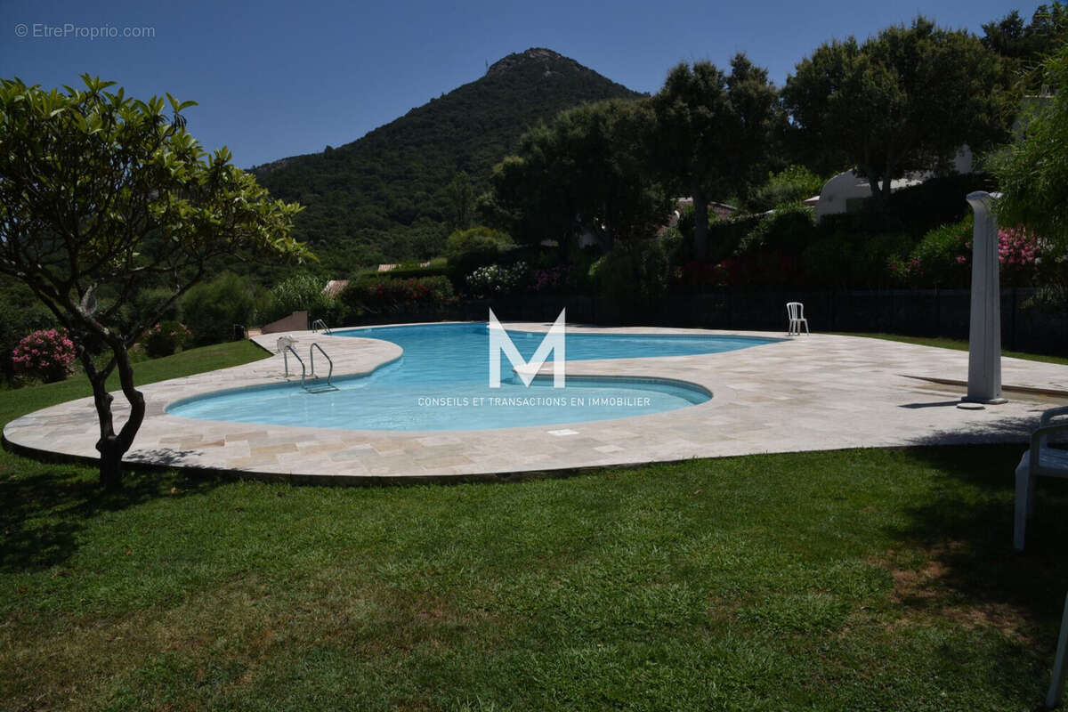 Maison à PLAN-DE-LA-TOUR