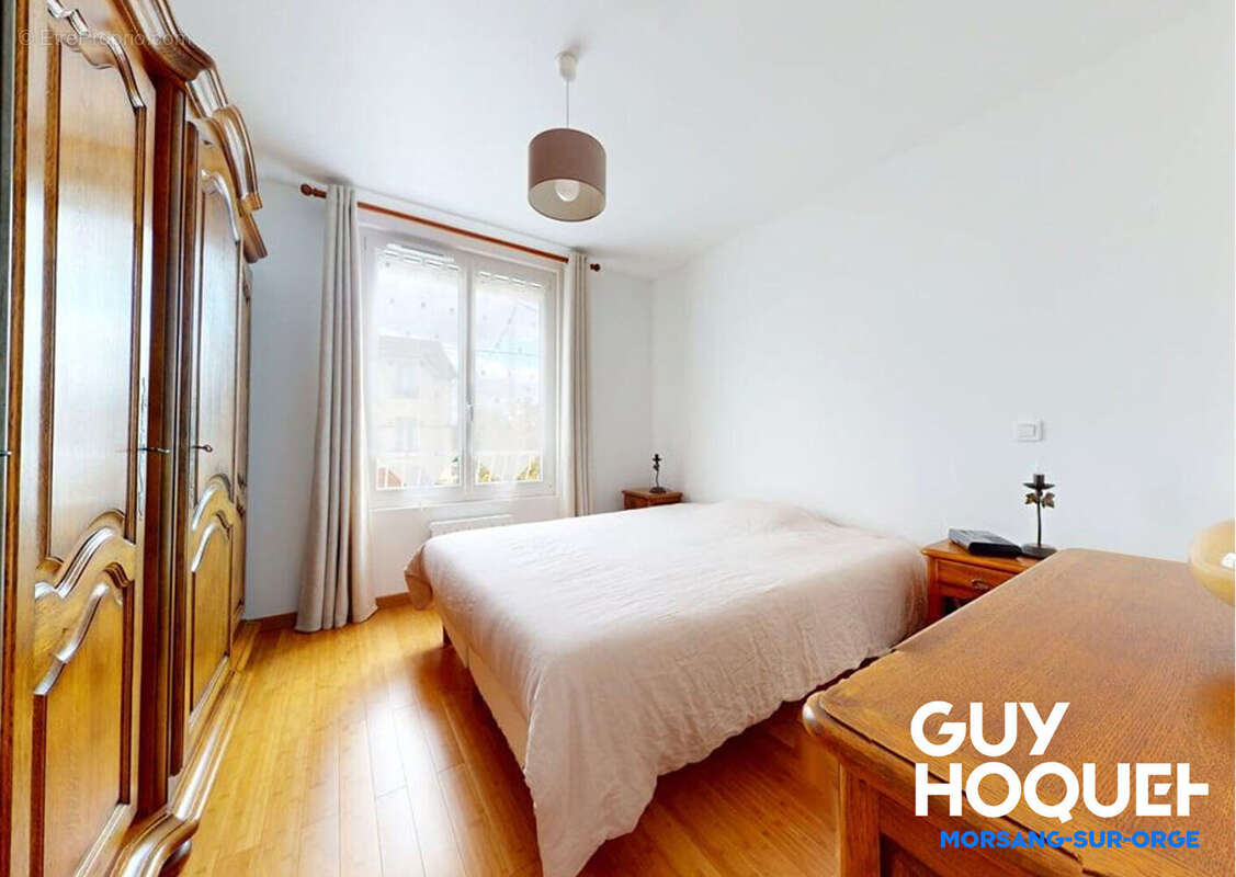 Maison à PARAY-VIEILLE-POSTE