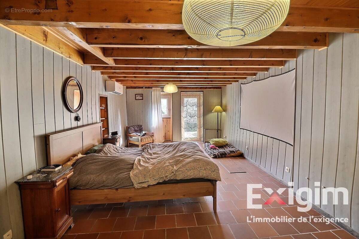 Maison à SAINT-BARTHELEMY-LE-PLAIN