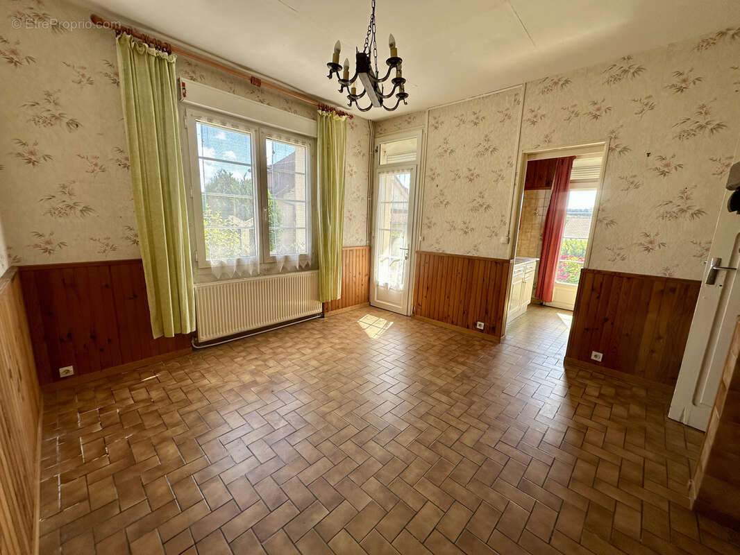 Maison à ARQUES-LA-BATAILLE