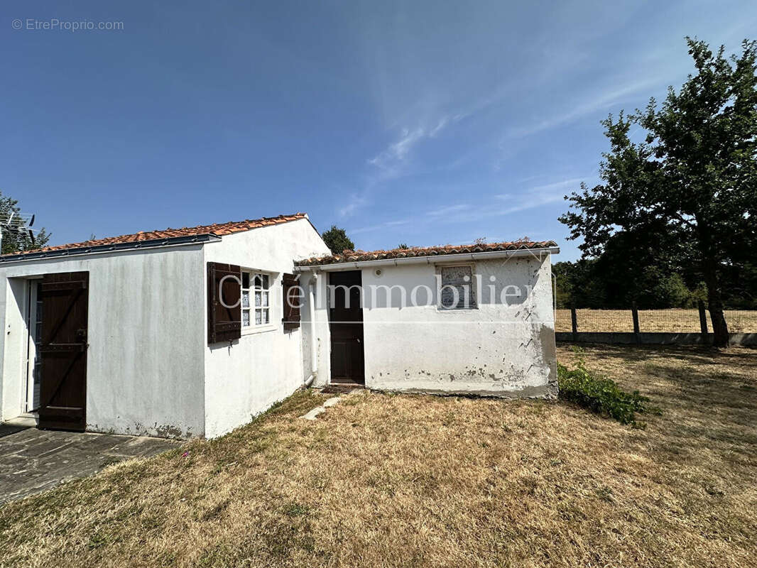 Deux pièces les moutiers - photo 2