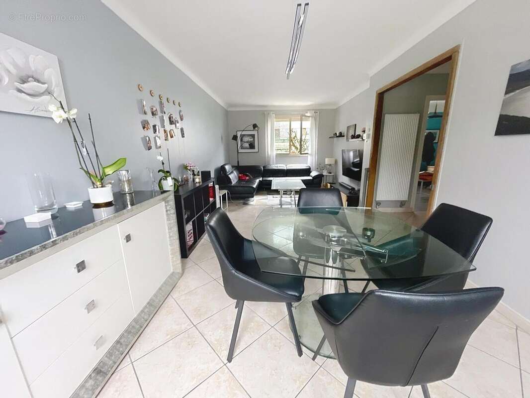 Maison 122 m² à Vitry-Sur-Seine  - photo 2