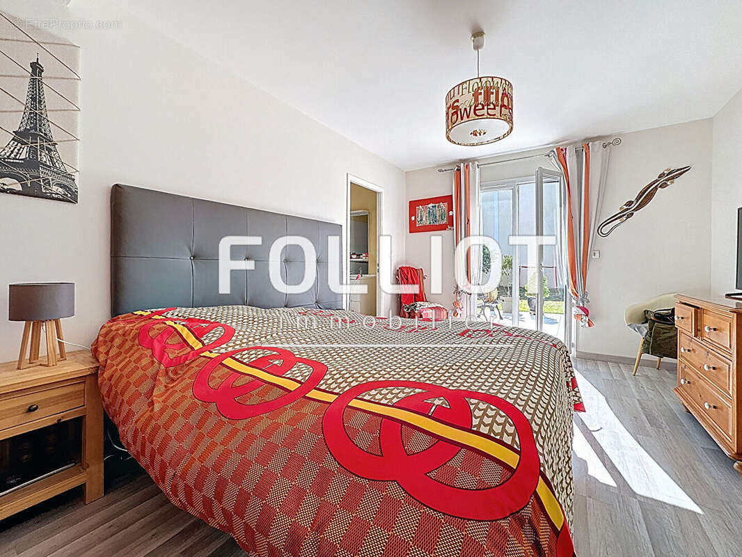 Maison à MAY-SUR-ORNE