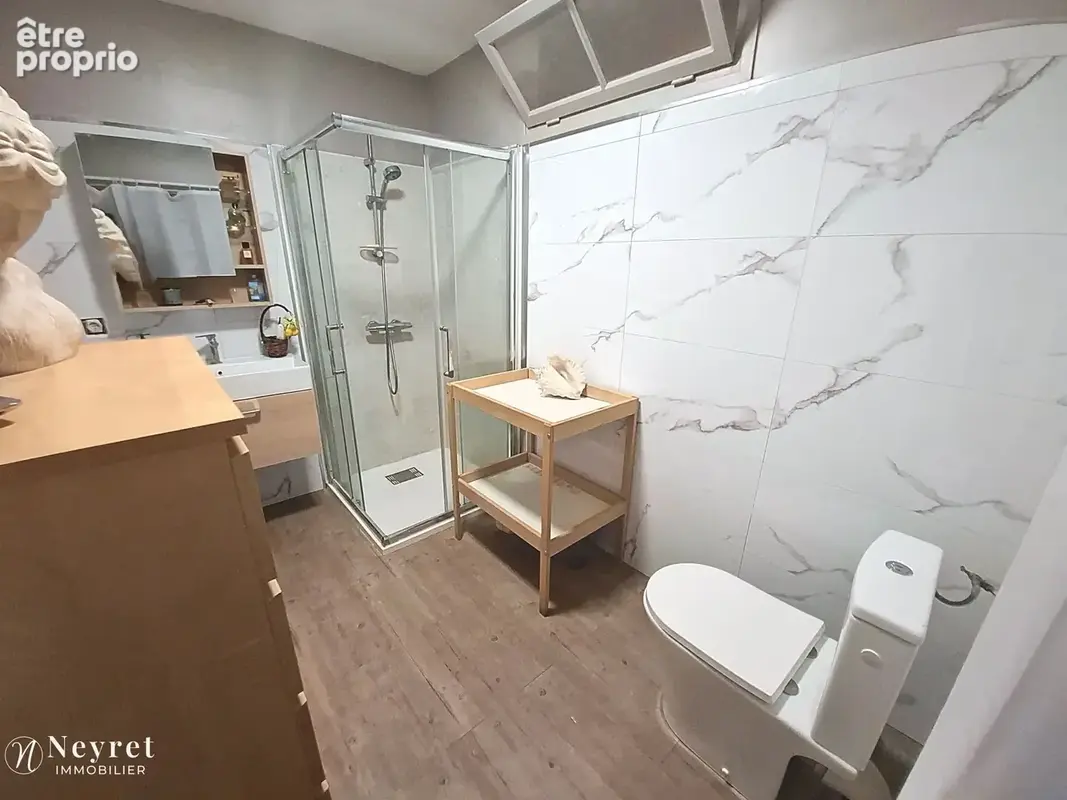 Maison familiale soignée de 257,61 m2 utiles - photo 18