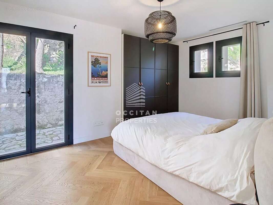 Maison à MANDELIEU-LA-NAPOULE