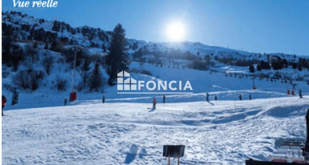 Appartement à LES ALLUES