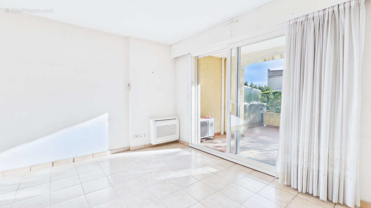 Appartement à HYERES