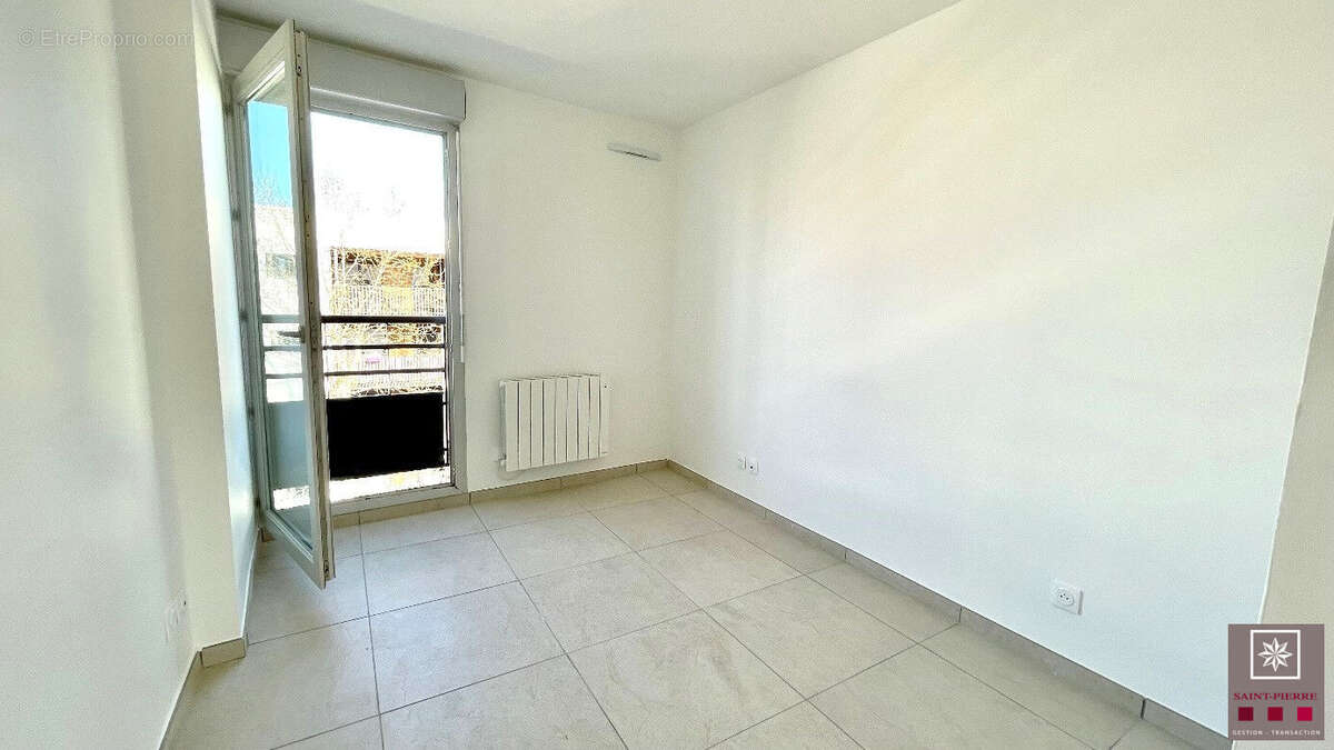 Appartement à SAINTE-FOY-LES-LYON