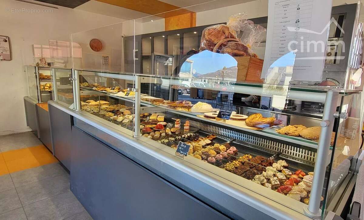 Commerce à COLOMARS