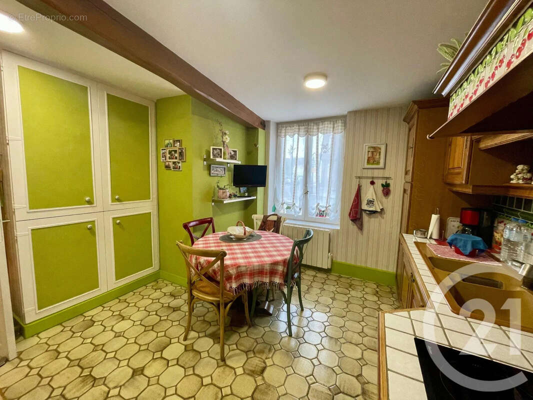 Maison à MOUSSY-LE-VIEUX