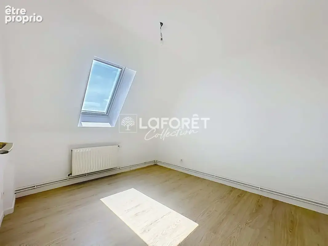 Duplex deux chambres proche gare et commerces - photo 6