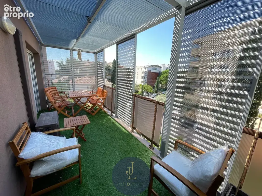 Charmant T3 lumineux avec grande terrasse et double stationnement. - photo 8